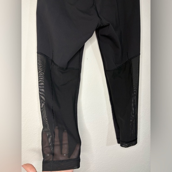 Lululemon Breathe Easy Leggings size 4 - Picture 3 of 10